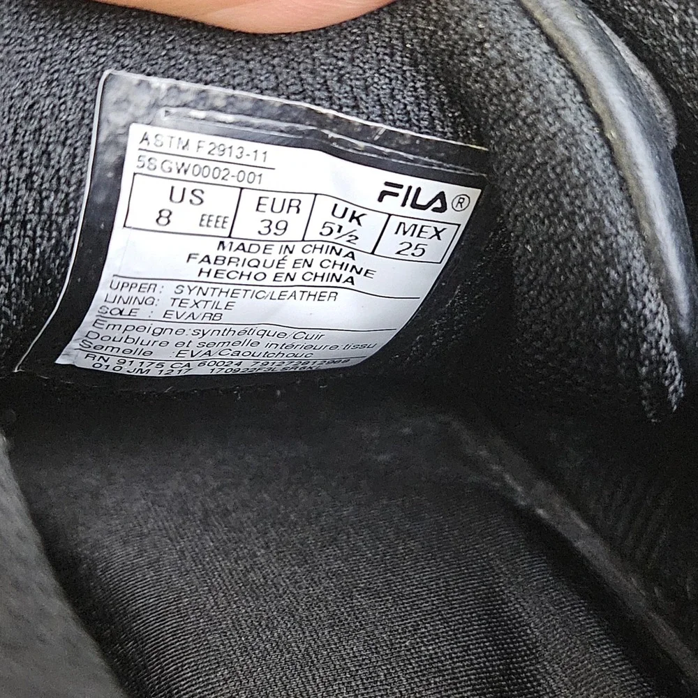 Fila US‎ 8 EEEE Work Athletic Shoes Black Leather Upper Cushioned Wide Width